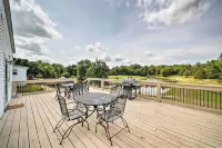Charming Berger Apt on 42-Acre Farm w/ Pool Access - Condos