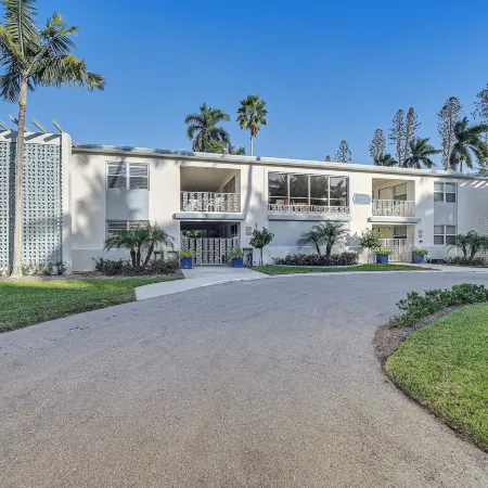 Sleek Coastal Abode 1 Block to Naples Beach!