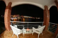Reyhan Hotel - 2-Star