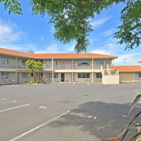 Gateway Motor Inn