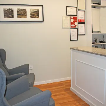 Lunar Guest House Отели рядом с достопримечательностью «Параньос»