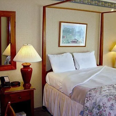 West Road Motel