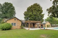 10 Mi to Grand Lake: Home w/ Game Room in Jay! - Swimmingpools