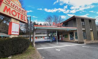 The Sunset Motel