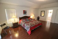 Bursting with Sunshine Pool S & G 5 Bedroom Home by Redawning