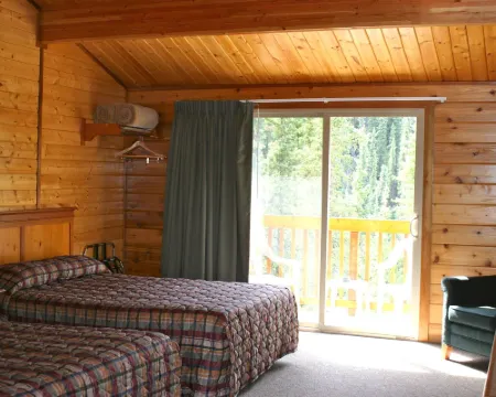 Denali Grizzly Bear Resort Hotels in Denali