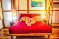 Bahia Rica Fishing & Kayak Lodge - Parkplatz