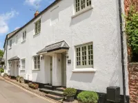 Little Dragons Hotels in Dunster