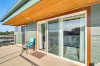 Riverfront Apt in Old Town Florence! - Wifi