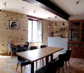 Logis - Auberge de l'Abbaye Hotels in Thiron-Gardais