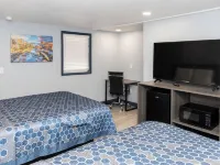 Hillsboro Inn & Suites Hotels in Liberty Township
