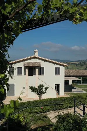 Retrocantina Antonelli Отели в г. Marcellano