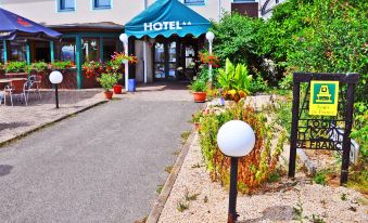Contact Hotel Arc-En-Ciel - Reouverture - Entierement Renove