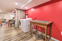 Stylish Vacation Rental - Walk to Isu!