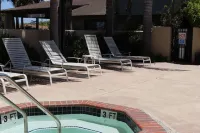 O'Cairns Inn and Suites - spa
