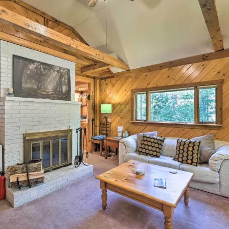 Boothbay Harbor Cabin w/ Spacious Deck & Yard!