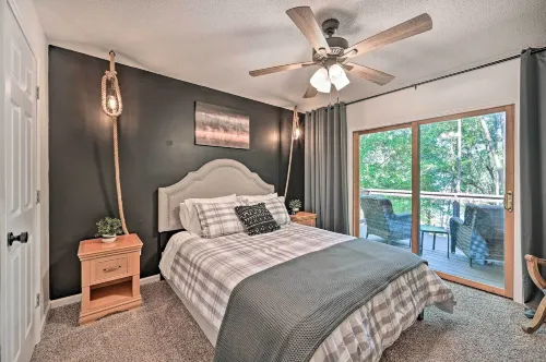Game Room + Fire Pit! Multi-Level Anderson Home - ที่มีบาร์