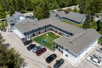 朱莉公園咖啡館及汽車旅館