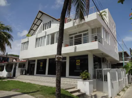 Lili House Отели рядом с достопримечательностью «Плайя Спрат Бигт»