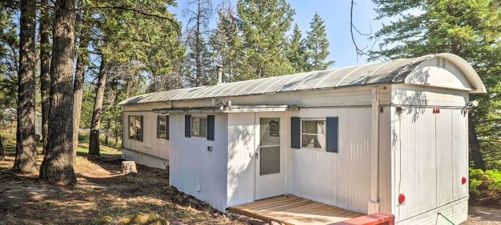 Cozy Lakeside Home w/ Lake & Mountain Views! Hotels in Lakeside