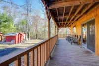 Benton Home on 50 Acres w/ Private Deck & Views! - Balcony