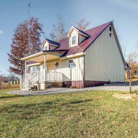 Peaceful Russell Springs Home w/ Fire Pit & Pond!