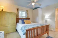 7 Mi to Gulf: Home w/ Dock Access in Crystal River - Kæledyr tilladt