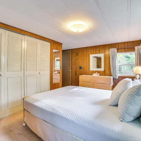 13 Mi to Nubs Nob: Pet-friendly Retreat