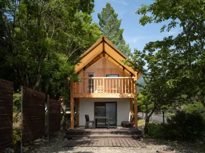 Stella Glamping Guesthouse 나기소 초 호텔