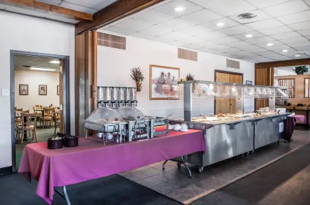 Navajo Nation Inn Отели в г. Апачи