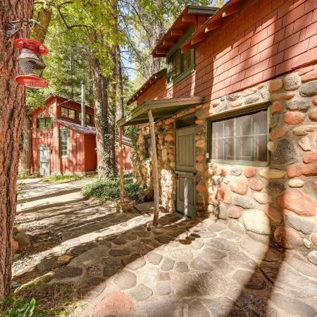 Patio & Mtn Views: Peaceful Sedona Retreat