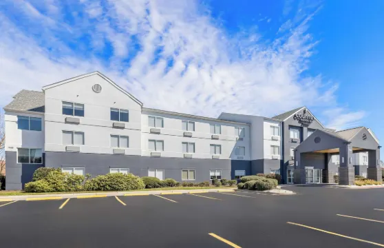 康特里套房酒店 - 由麗笙酒店管理，LSU/醫療走廊