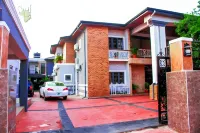 Shamrock Manor the Residence Benin City Hoteles cerca de Kada Plaza and Cinema