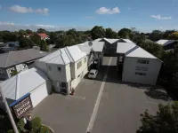 Riccarton Motor Lodge Hotels near Dakota Park