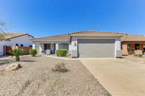 Group Getaway w/ Pool & Patio in San Tan Valley! - Swimmingpools