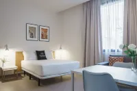 Tandem Torre de la Calahorra Hotels in South District