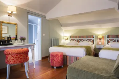 Hotel Louvre Bons Enfants Paris Hotel a Parigi