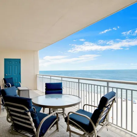 Oversize beachfront condo w/ Gulf view