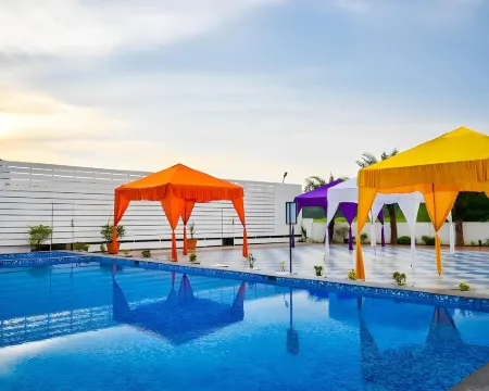 Hotel Laxmi Empire Hotels in Salcete