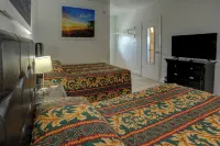 Beach and Town Motel - Motels