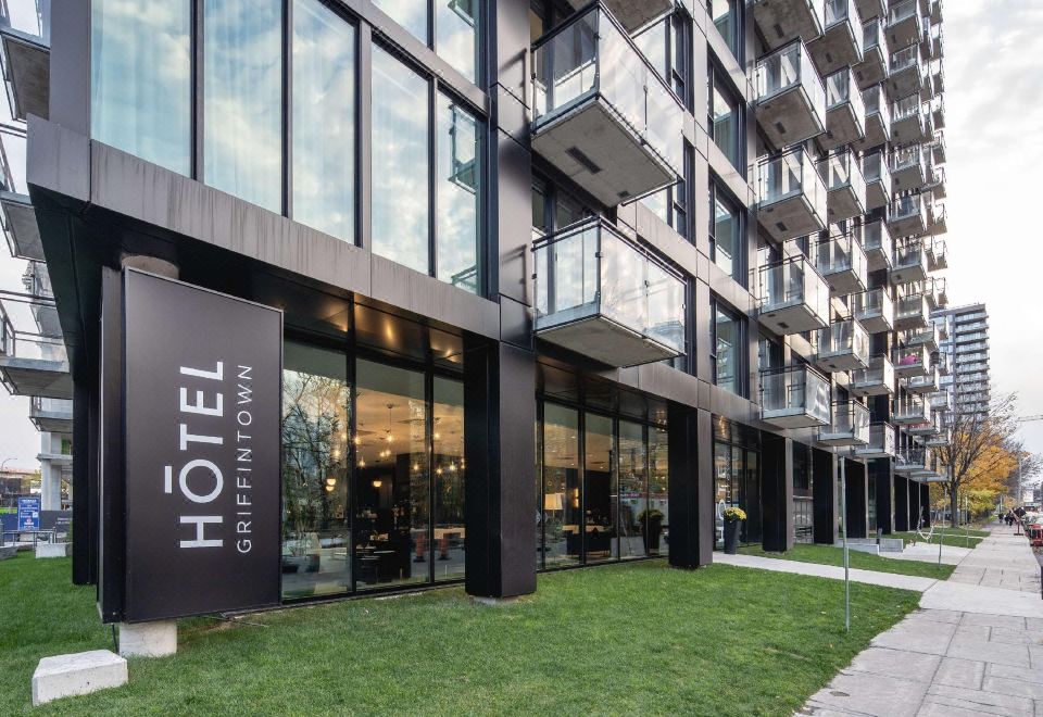 그리핀타운 호텔 로비