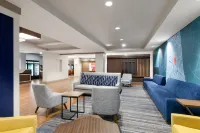 Holiday Inn Express & Suites HUNTSVILLE WEST - RESEARCH PK by IHG - parking