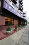 Baron's Hot-Spring Hotel