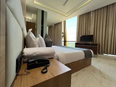 Hotel Vevanta Hotels near Ghegholi gaw