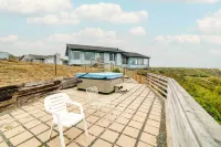Rahus Ocean Refuge with Manchester Coast Views! - spa