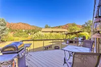 Hot Tub & Fire Pit: Pet-Friendly Sedona Home - spa
