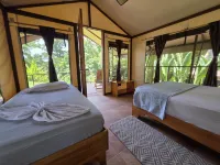 Las Caletas Lodge