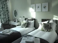 The Milford Arms Hotels in Isleworth