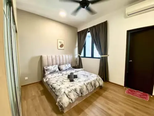 Rooftop Pool Jalan Landmark Apartments فنادق في شيراس