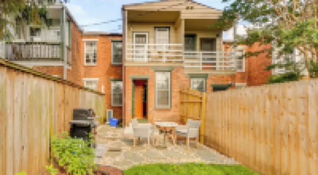 Dtwn at Your Door Historic Frederick Gem with Yard!